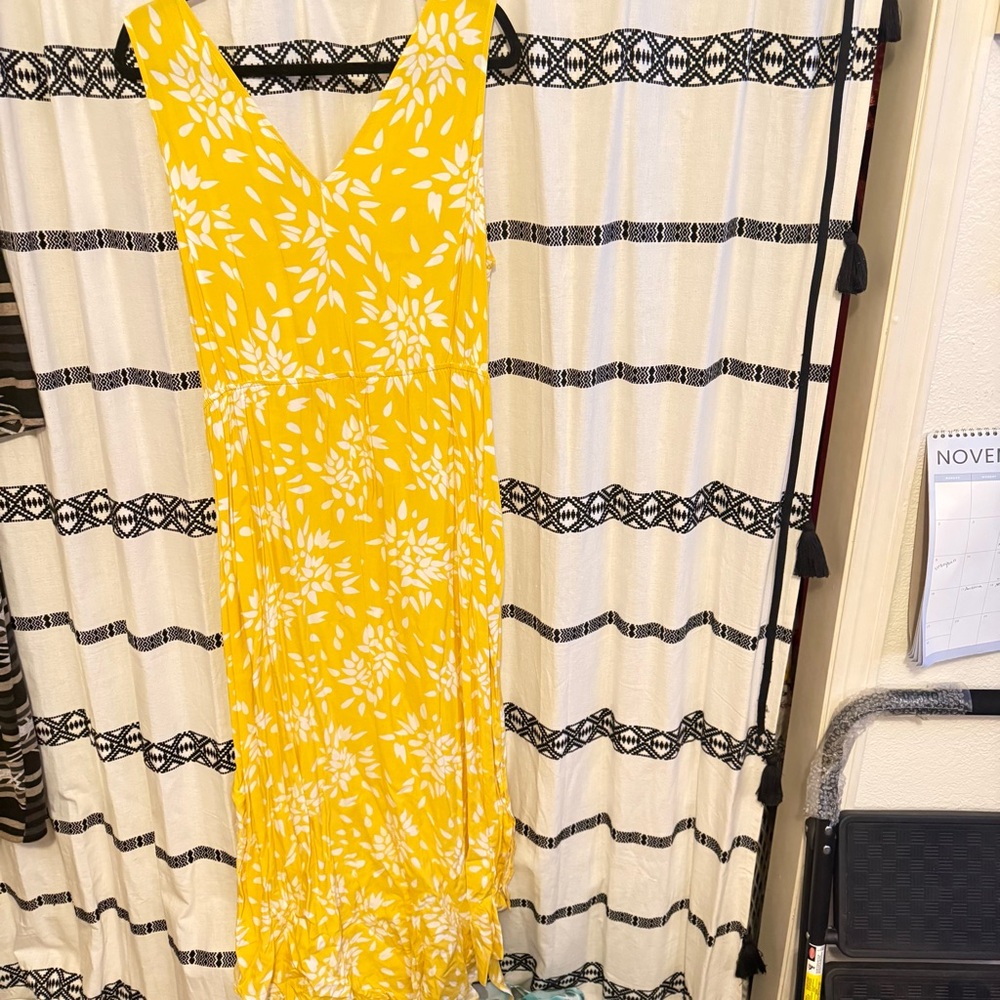 Old Navy Yellow Floral Maxi Dress
